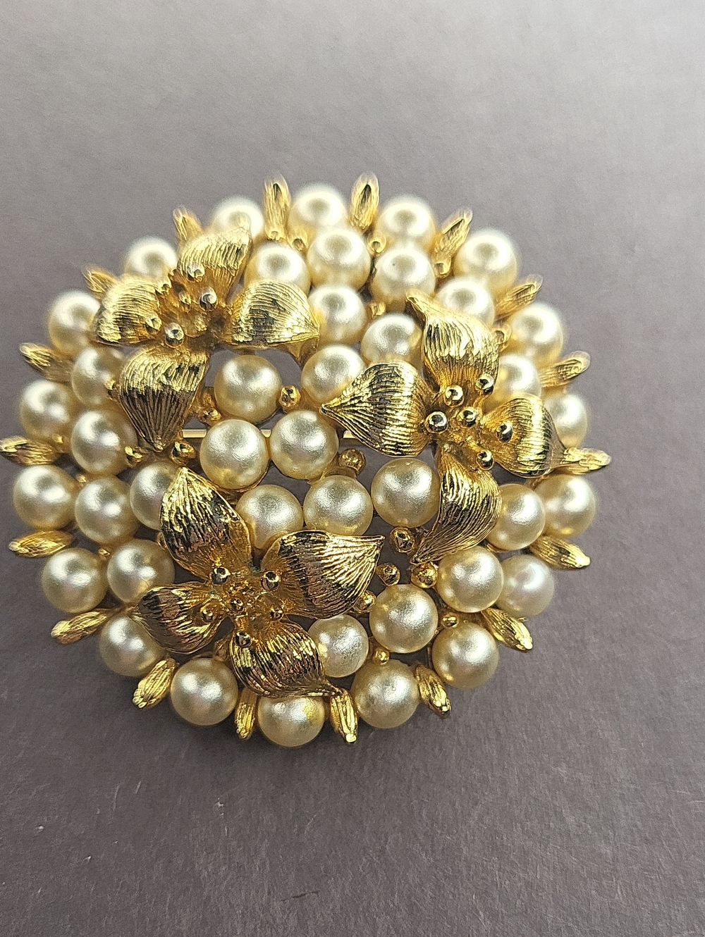 Lisner Floral Pearl Cluster Brooch